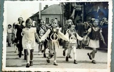 Poch&oacute;d 1 Maja ok. 1950 r.