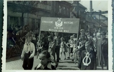 Poch&oacute;d 1 Maja ok. 1950 r.