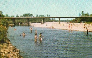 Plażowe szaleństwo 3/3 | Soła lata 70. Z archiwum Info Kęty