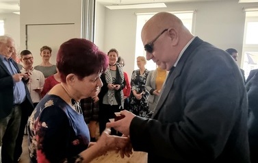 Uhonorowani Złotą Odznaką Zasłużony dla PZN OM 34