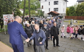 Odsłonięcie odnowionego pomnika i Dzień Patrona w Szkole Podstawowej w Nowej Wsi 79