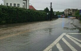 Duże opady spowodowały wezbrania w&oacute;d 12