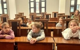 Uczniowie z Malca z wizytą w kęckim magistracie (48)