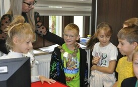 Uczniowie z Malca z wizytą w kęckim magistracie (36)