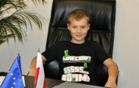 Uczniowie z Malca z wizytą w kęckim magistracie (13)
