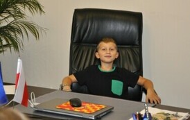 Uczniowie z Malca z wizytą w kęckim magistracie (3)