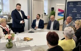 Oficjalne przekazanie element&oacute;w stroj&oacute;w regionalnych 10 organizacjom z Regionu Małopolska Zachodnia 20