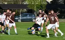 Jajeczko, żurek i&hellip; remis w hicie V ligi: Podsumowanie piłkarskiego weekendu w gminie Kęty 6