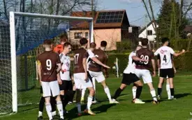 Jajeczko, żurek i&hellip; remis w hicie V ligi: Podsumowanie piłkarskiego weekendu w gminie Kęty 13