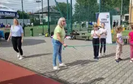 Impreza sportowo-rekreacyjna z okazji Dnia Dziecka w SP w Nowej Wsi 5