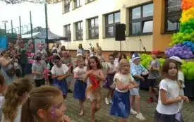 Plenerowe Święto Szkoły w Nowej Wsi &ndash; radość, wsp&oacute;lnota i moc atrakcji! 30