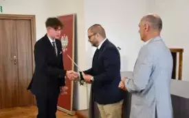 Laureaci og&oacute;lnopolskiego konkursu &bdquo;Żywności nie marnuję, planetę szanuję&rdquo; z wizytą w UG Kęty 14