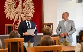 Laureaci og&oacute;lnopolskiego konkursu &bdquo;Żywności nie marnuję, planetę szanuję&rdquo; z wizytą w UG Kęty 26