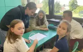 Narodowe Czytanie 2025 w kęckiej &bdquo;Dw&oacute;jce&rdquo;  16