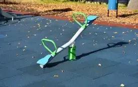 Wyremontowany plac zabaw w Witkowicach otwarty!  6