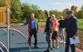 Wyremontowany plac zabaw w Witkowicach otwarty!  8