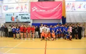 Zawody o Puchar Burmistrza w koszyk&oacute;wkę dla szk&oacute;ł podstawowych rozegrane 2