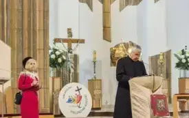 Uroczyste obchody Święta Niepodległości na kęckim Rynku 3