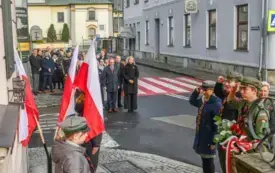 Uroczyste obchody Święta Niepodległości na kęckim Rynku 54