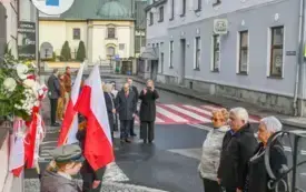 Uroczyste obchody Święta Niepodległości na kęckim Rynku 62