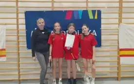 V miejsce drużyny dziewcząt z SP2 Kęty w Małopolskich Igrzyskach Dzieci w Badmintonie! 1