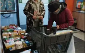 Uczniowie z Nowej Wsi przeprowadzili Świąteczną Zbi&oacute;rkę Żywności 15