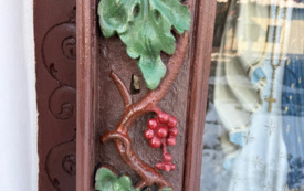 Konserwacja murowanej kapliczki z figurą Madonny w Kętach zakończona 8