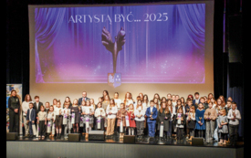 Nagrodzono laureat&oacute;w konkursu &bdquo;Artystą być&hellip; 2025&rdquo; 16