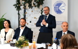 Spotkanie opłatkowe członk&oacute;w i sympatyk&oacute;w Polskiego Związku Niewidomych Koła Powiatowego w Kętach 66