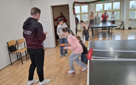 Wielopokoleniowy ping-pong w Domu Kultury w Kętach 6