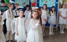 Koncert dla Babć i Dziadk&oacute;w w SP nr 2 w Kętach 9