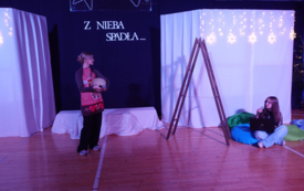 "Z nieba spadła..." - jasełka w Szkole Podstawowej w Bielanach 14