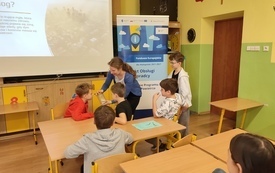 Warsztaty ekologiczne &bdquo;Czyste powietrze to ważna sprawa!&rdquo; w szkołach podstawowych 33