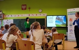 Warsztaty ekologiczne &bdquo;Czyste powietrze to ważna sprawa!&rdquo; w szkołach podstawowych 48