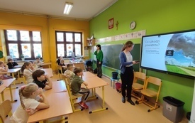Warsztaty ekologiczne &bdquo;Czyste powietrze to ważna sprawa!&rdquo; w szkołach podstawowych 51