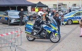 Koncert Charytatywny na rzecz zakupu busa do przewozu os&oacute;b niepełnosprawnych: Fotorelacja 1