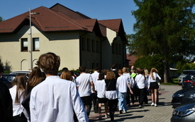 Uroczyste obchody Święta Szkoły w &bdquo;Dw&oacute;jce&rdquo; 100