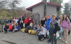 Gminna akcja sprzątania w SP Malec