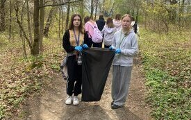 Gminna akcja sprzątania w SP nr 2 w Kętach