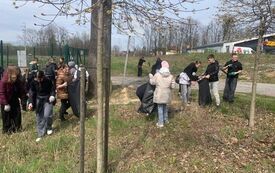 Gminna akcja sprzątania w ZSP w Bulowicach