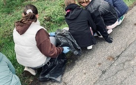 Gminna akcja sprzątania w ZSP w Witkowicach