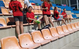 Drużyna dziewcząt SP 2 Kęty z brązowym medalem Małopolskich Igrzysk Dzieci w Tr&oacute;jboju Lekkoatletycznym 8