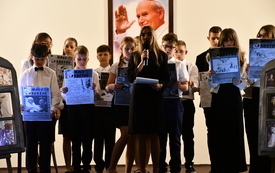 Od teraz Szkoła Podstawowa w Malcu im. Jana Pawła II!  14