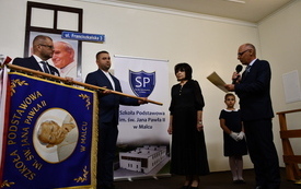 Od teraz Szkoła Podstawowa w Malcu im. Jana Pawła II!  83