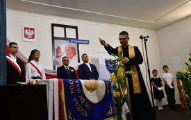 Od teraz Szkoła Podstawowa w Malcu im. Jana Pawła II!  86