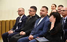 Od teraz Szkoła Podstawowa w Malcu im. Jana Pawła II!  98