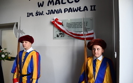 Od teraz Szkoła Podstawowa w Malcu im. Jana Pawła II!  140