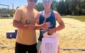 Upalny Turniej siatk&oacute;wki plażowej rozegrany 11