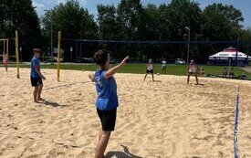 Upalny Turniej siatk&oacute;wki plażowej rozegrany 12