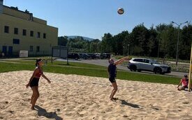 Upalny Turniej siatk&oacute;wki plażowej rozegrany 39